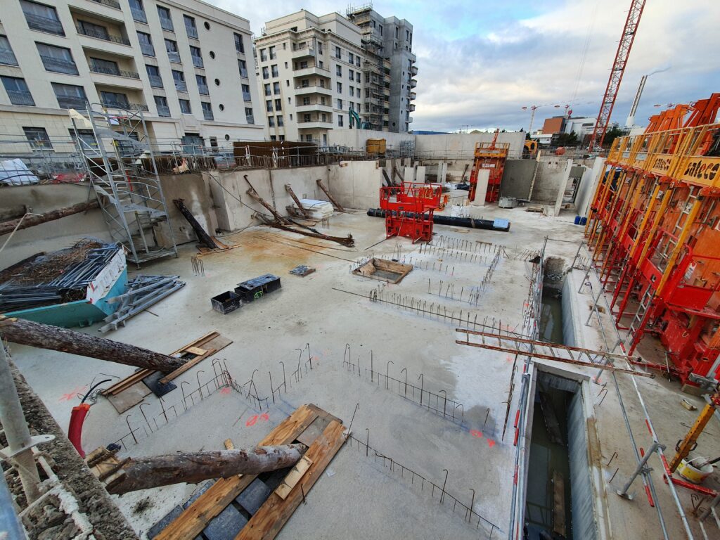 référence d'un projet immobilier résidentiel à Saint-Ouen-Sur-Seine. Chantier en cours.